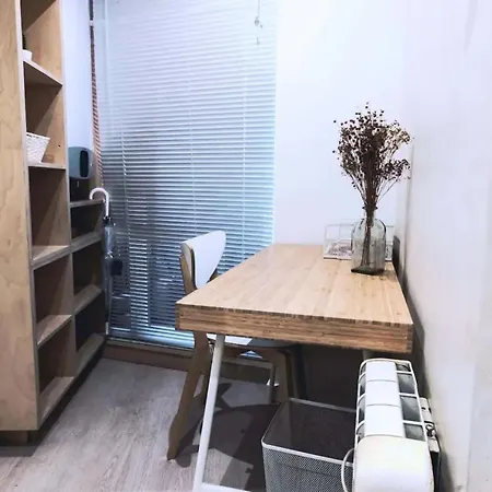 Bright Centric Studio In La Latina * Madrid