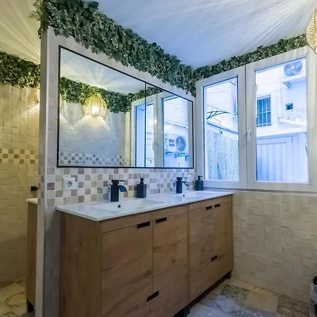 Hostal Santo - Coworking - Coliving - Madrid