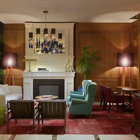 Hotel Boutique H10 De La Reina 4*