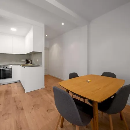 2 Bedrooms 1 Bathroom Furnished - Delicias - Bright - Mintystay
