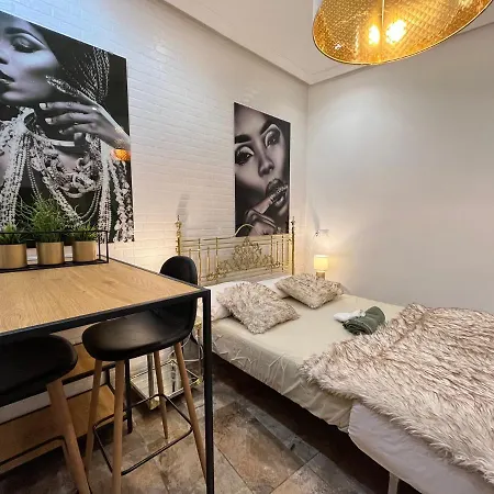 Oro Close The Plaza Mayor Apartment Madrid
