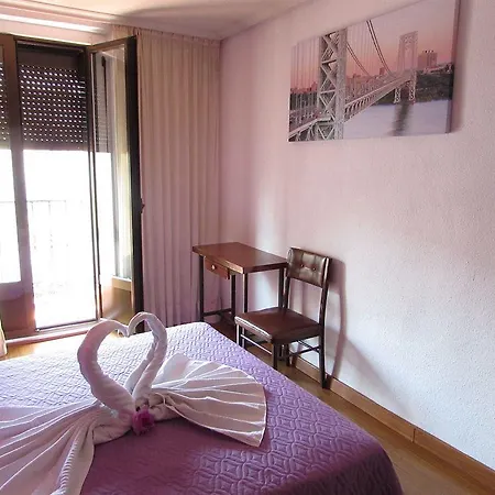 Casa de hóspedes Rober Madri