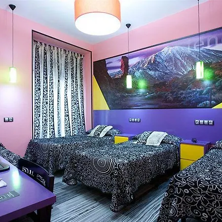Jc Santa Ana Guest house Madrid