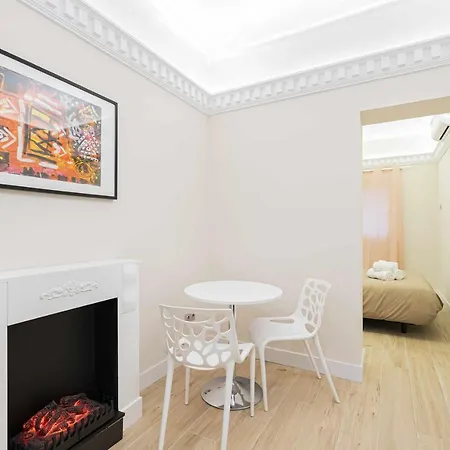 Apartamento Reformado Decorado Centrico 1 *