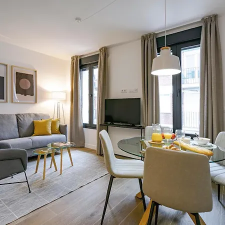Feelathome Castilla Aparthotel