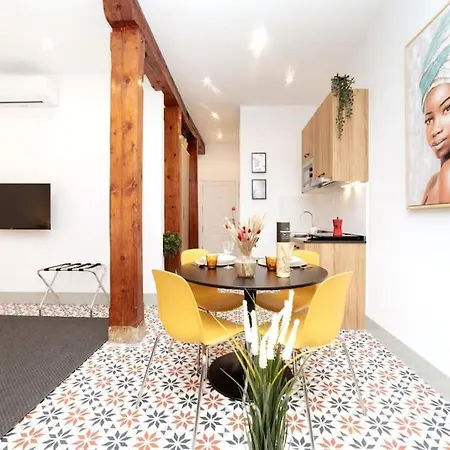 Platonic Apartment *