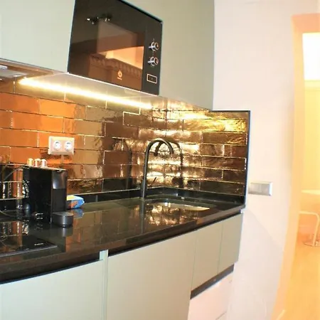 Apartamento Reformado Decorado Centrico 1 *