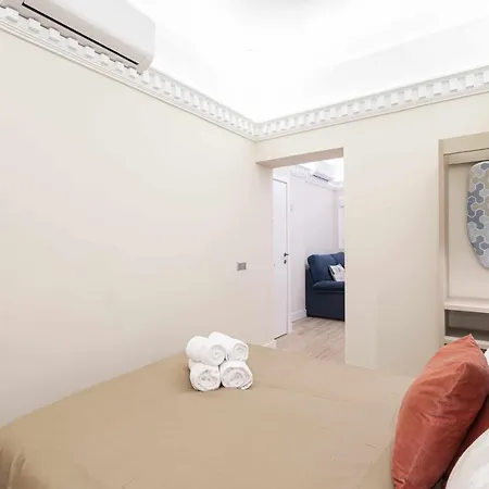 Apartamento Reformado Decorado Centrico 1 *