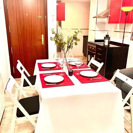 Apartment Deluxe, 4 Habitaciones, Parking Madrid