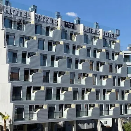 Hotel Ekilibrio & Apart-suites 4*