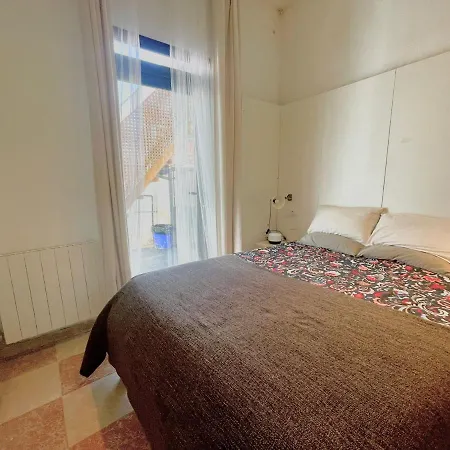 Acogedora Casa Cerca A Ifema Y Aeropuerto Apartment *
