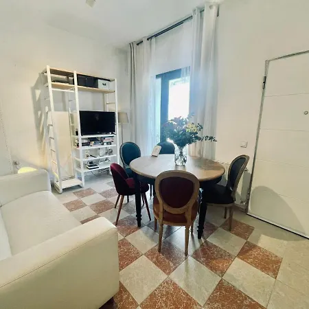 Apartment Acogedora Casa Cerca A Ifema Y Aeropuerto *