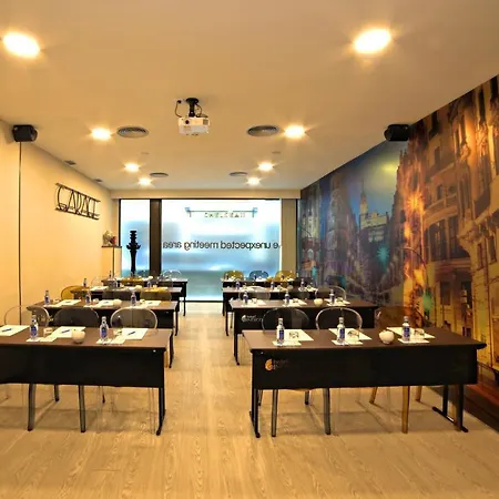 Hotel Indigo - Gran Via By Ihg Madrid
