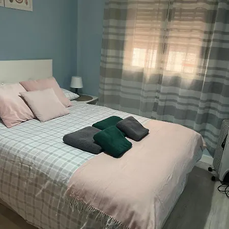 Retiro, Atocha, Paseo Del Prado. Pacifico 28007. Apartment *