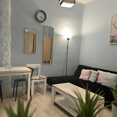 Retiro, Atocha, Paseo Del Prado. Pacifico 28007. Apartment *