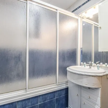 Retiro Viii Appartement *