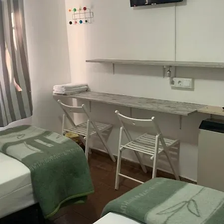 Casa De Huespedes Almansa Guest house