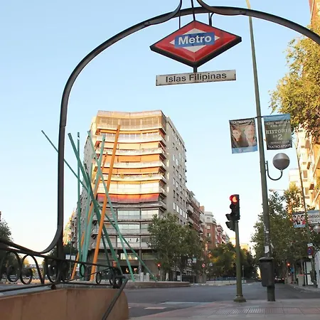 Pensión Arrate 2*