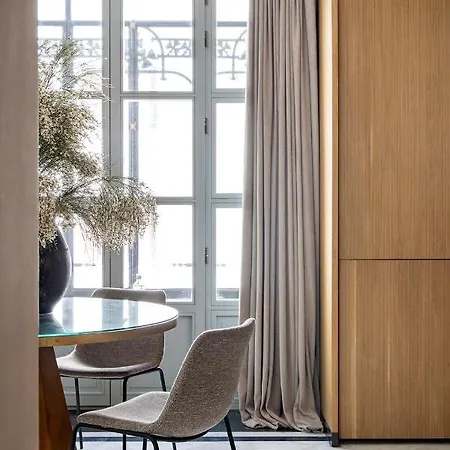 Ayala 63 - The Arc Collection Apartment *