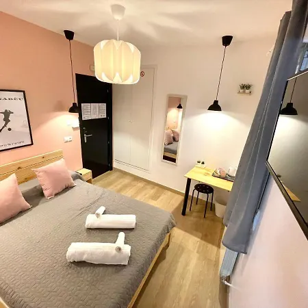 Opera Affittacamere 3*