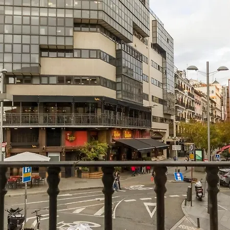 Santo - Coworking - Coliving - Hostal Madrid