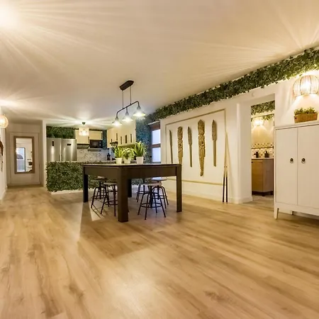 Santo - Coworking - Coliving - Hostal *