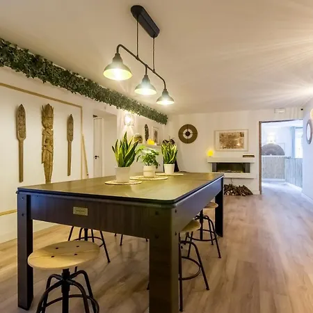 Hostal Santo - Coworking - Coliving -