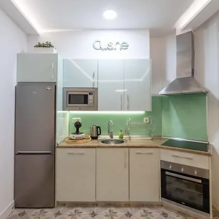Amplio Apartamento 2hab, 2 Banos En Calle Mayor Madrid