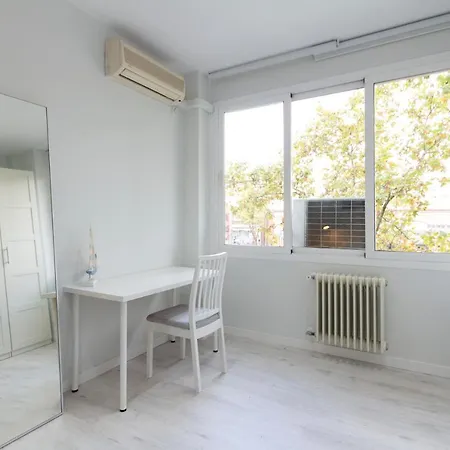 Apartament Urbantec Realty - Plaza De Castilla