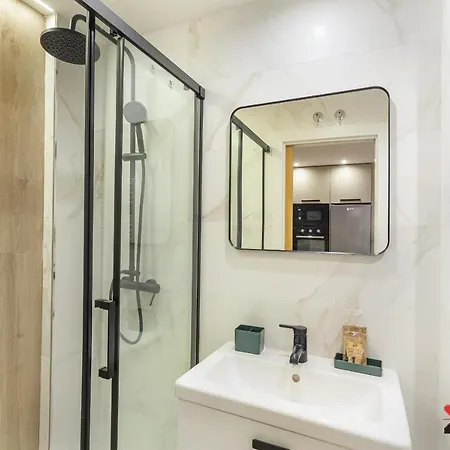 Apartment Mit House Puerta De America Iv En *