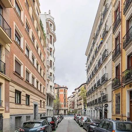 Apartment For Glorieta De Bilbao Temporal Egu4 *