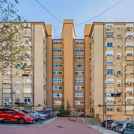 Precioso Apartamento Familiar En Area Residencial 公寓 *