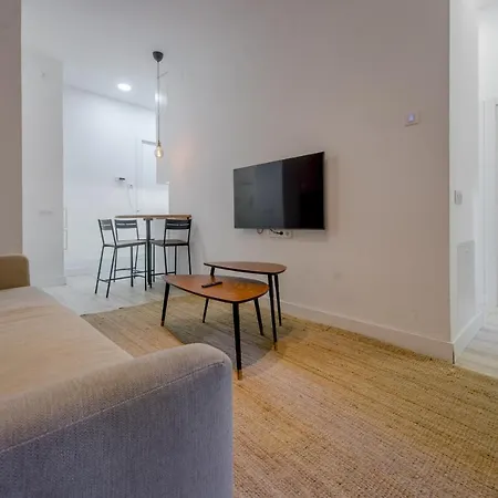Apartamento C/ Almendro, Nuevo Piso En El Corazon De La Latina