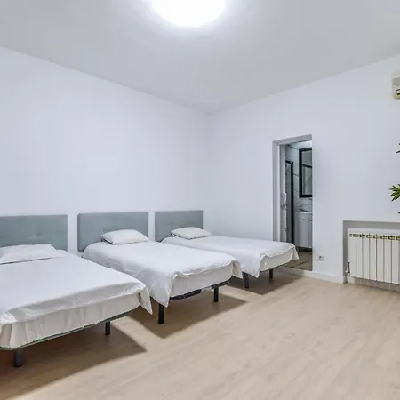 Myhousespain - Fuencarral And Gran Via *