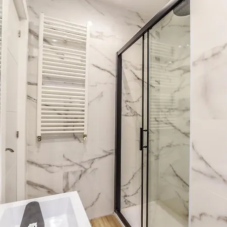 Myhousespain - Fuencarral And Gran Via *