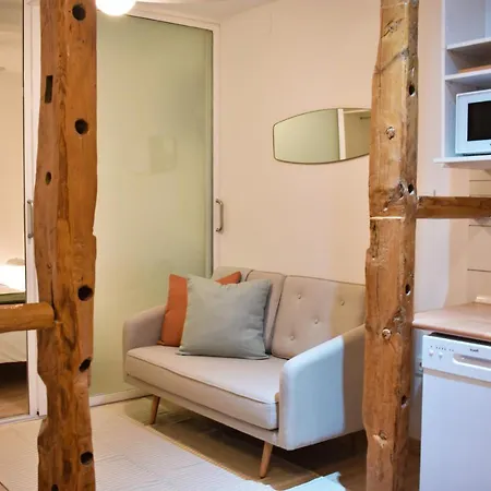 Tesoro Malasana Apartment *