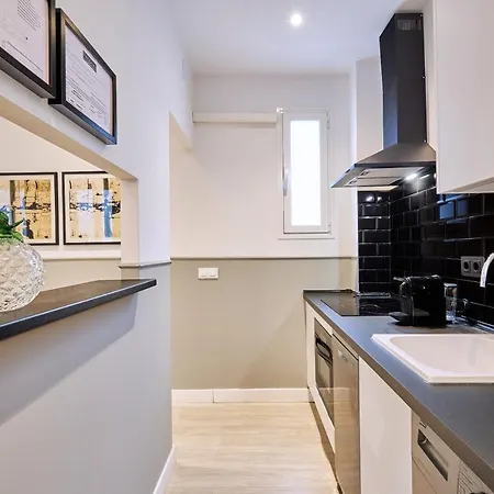 Castello Style, By Presidence Apartment *