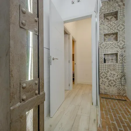 Apartamento C/ Almendro, Nuevo Piso En El Corazon De La Latina
