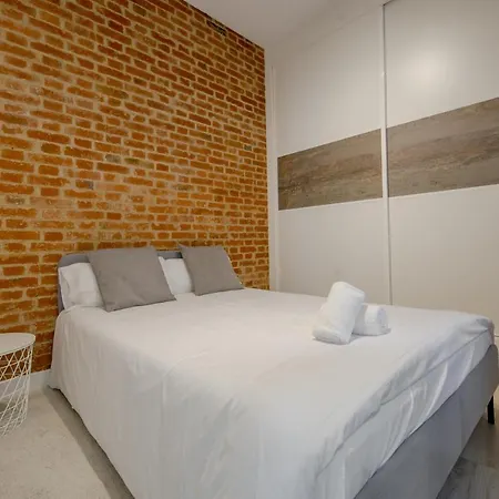 Apartamento C/ Almendro, Nuevo Piso En El Corazon De La Latina Madri