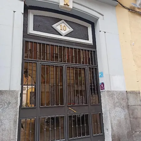 Huespedes Toledo *