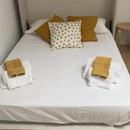Bonito Estudio Con Terraza * Madrid