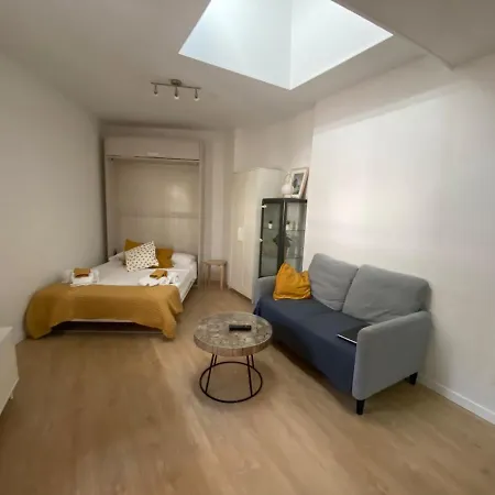 Apartamento Bonito Estudio Con Terraza Madrid