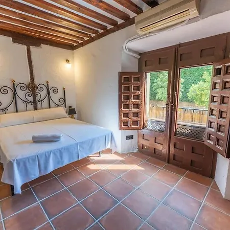 Encantador En Calle Segovia Apartment Madrid