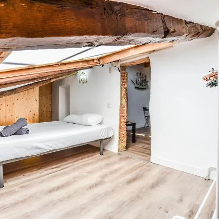 Atico Espacioso En Malasana Appartement