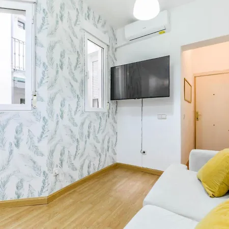 Apartamento En La Plaza De Cascorro *