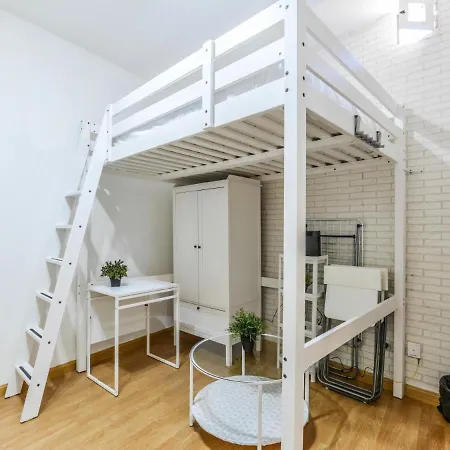 Apartamento En La Plaza De Cascorro Madrid