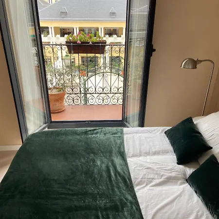 El Rastro - Centro, Premium *