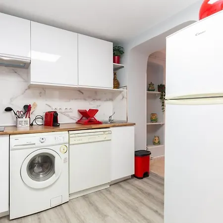 - De Temporada Apartment Madrid