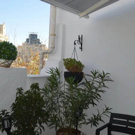 Estrena Luminoso Atico Con Terraza En Pleno Centro * Madrid