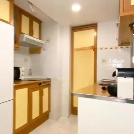 Apartamento Junto Al Santiago Bernabeu Con Piscina *